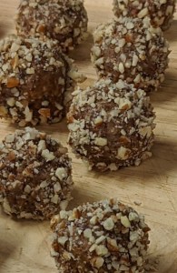 Gingerbread Date Balls holiday cooking